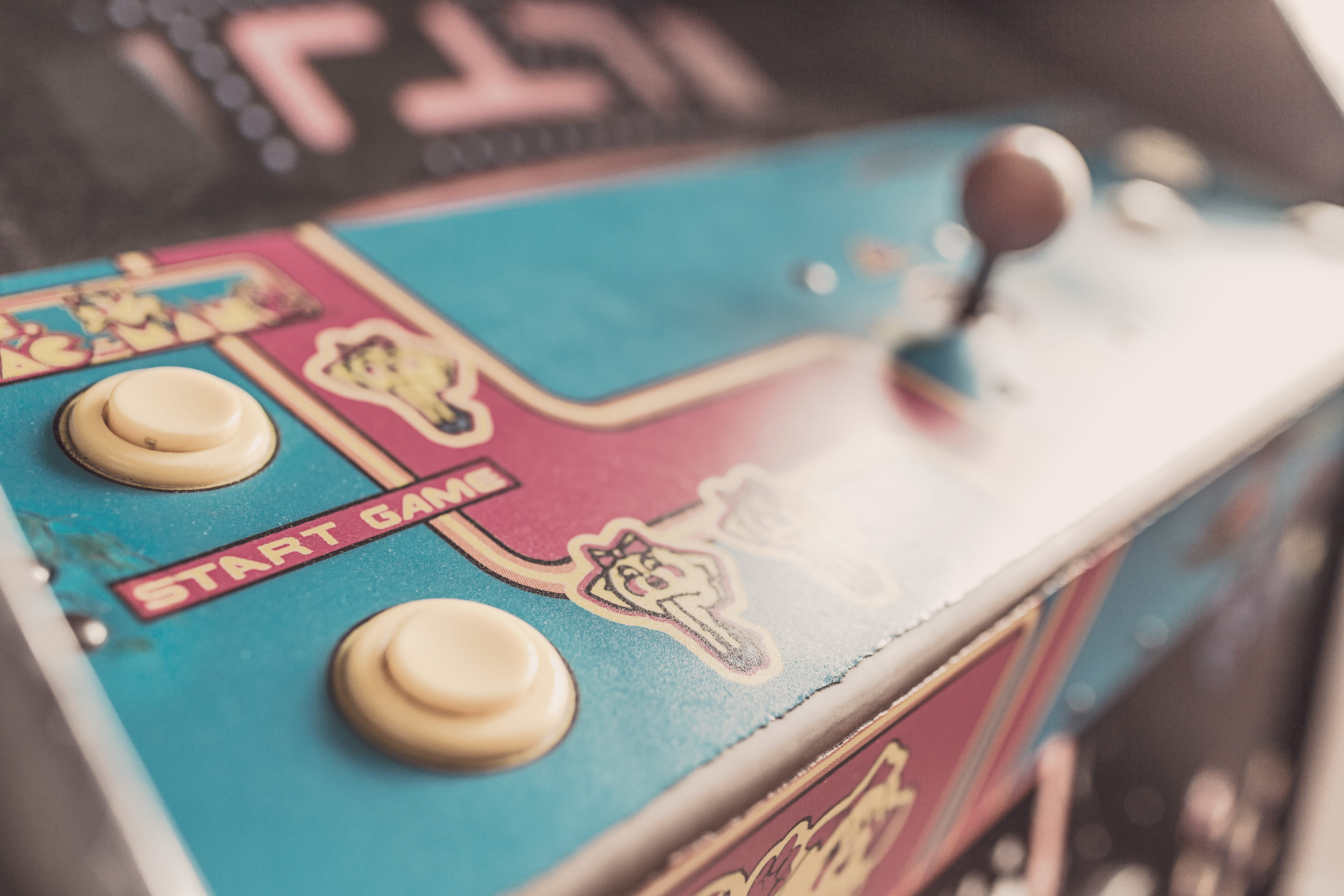 How One Field Service Tech Is Saving Ms. Pac-Man from the Junkyard
