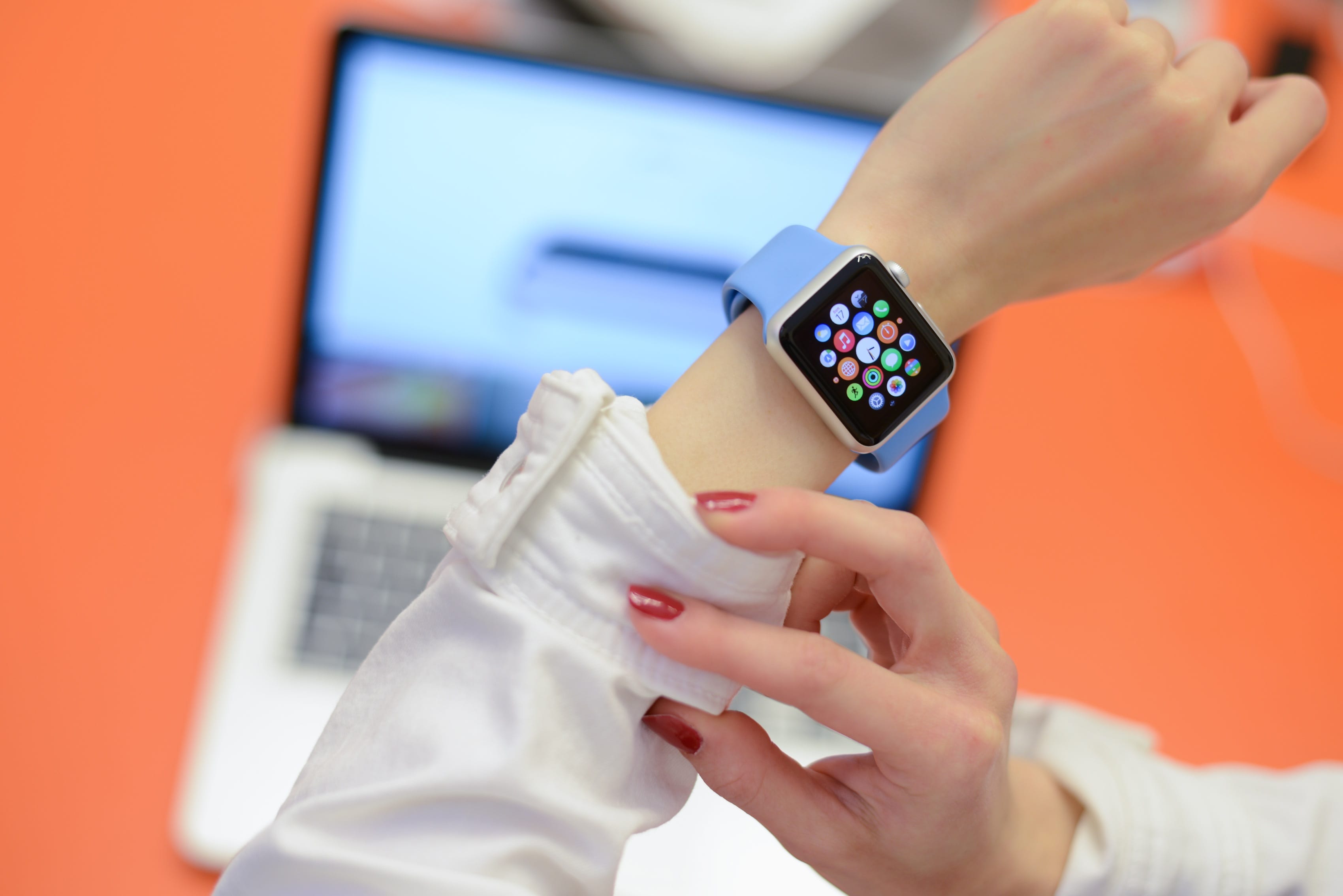 The Impact of the Apple Watch On Field Service