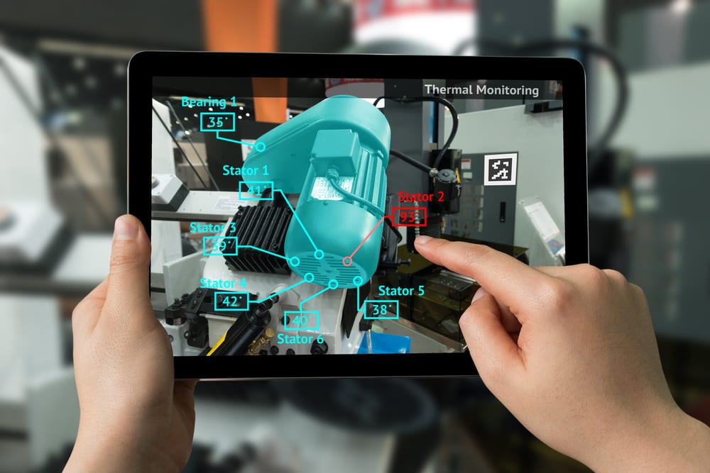 How Will AR & VR Impact the Future of Field Service Management?